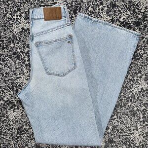 👖 Light wash Madewell High rise super wide-leg jeans size 25
